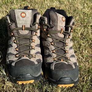 Men’s Merrell Moab 2 Vent Mid Hiking Boots - Walnut 11.5